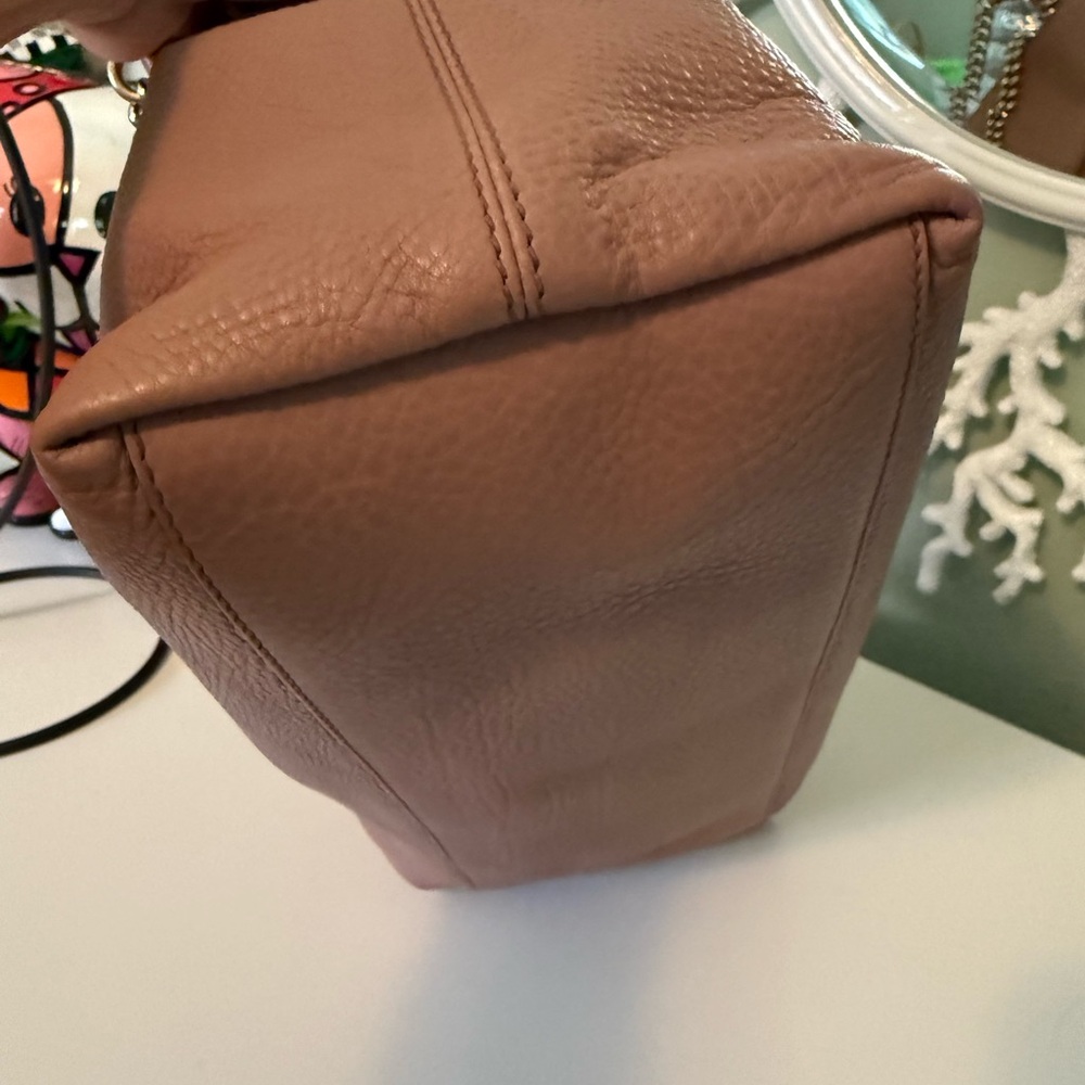 Gucci Soho Pink Shoulder Bag with Iconic GG Logo - Picture 8 of 10